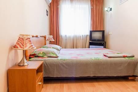 Apartment On Evreyskaya 42A โอเดสซา ภายนอก รูปภาพ